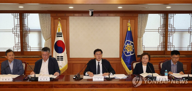발언하는 노연홍 의료개혁특위 위원장