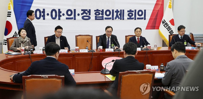 정부와 의료계, 국회서 '여야의정 협의체' 