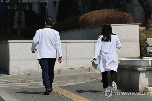 코앞으로 다가온 의대생 복귀시한