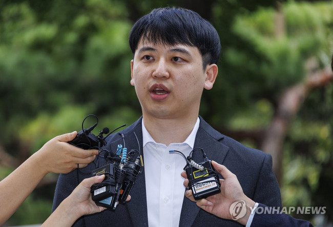 2024년 9월 경찰 참고인 조사 출석한 서울아산병원 전공의 대표